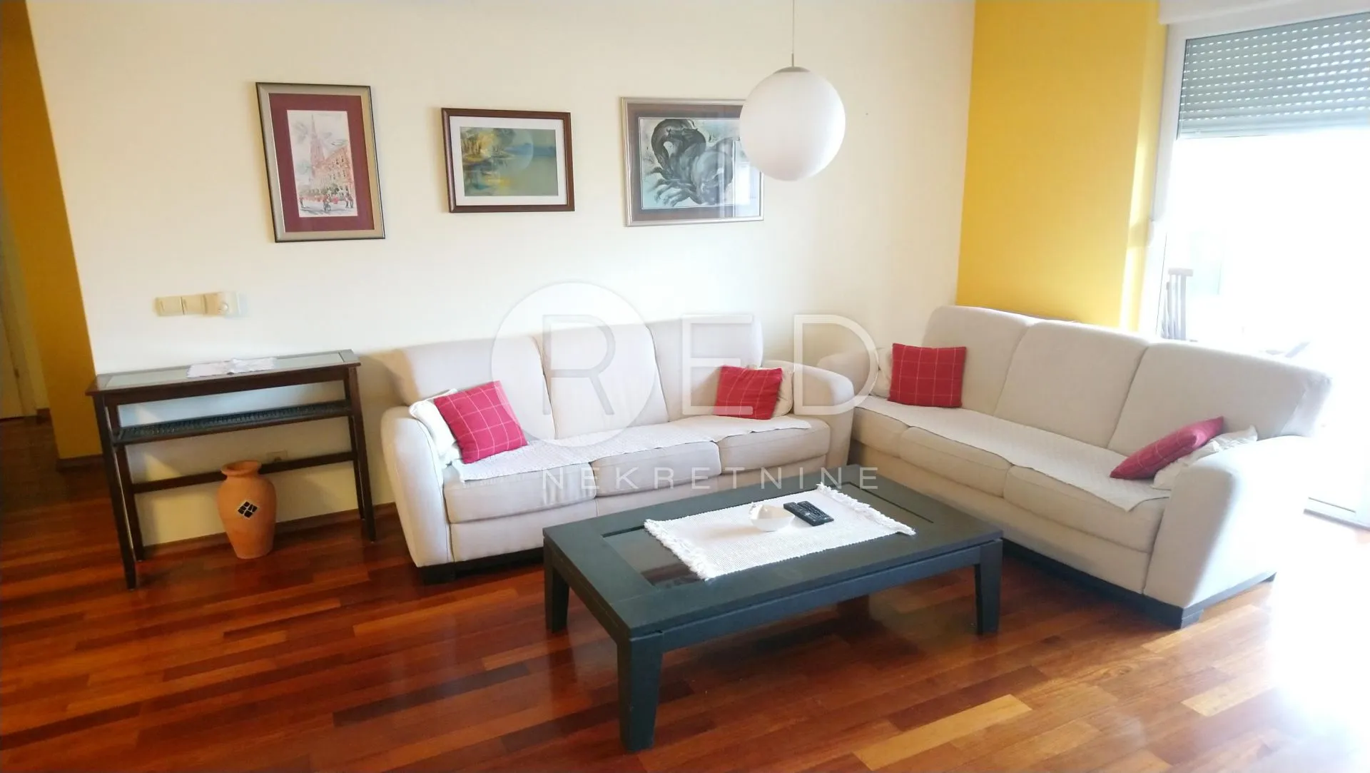 PROSTRANI STAN 178 M2 -  CENTAR GRADA - cover