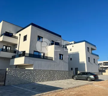 PREDIVAN STAN S BAZENOM 300 M OD MORA, POVLJANA, PAG - cover