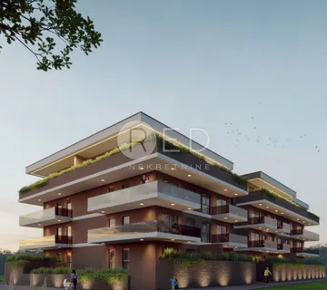 SL.BROD STAN 110m2 ŠIRI CENTAR 1.KAT LIFT - cover