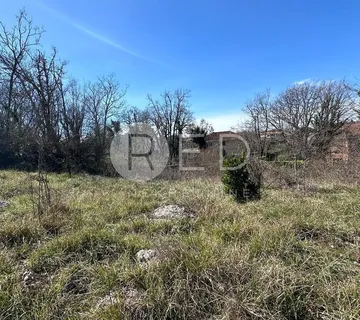 OTOK KRK, MALINSKA - GRAĐEVINSKO ZEMJIŠTE NA MIRNOJ LOKACIJI, 1039 m2 - cover