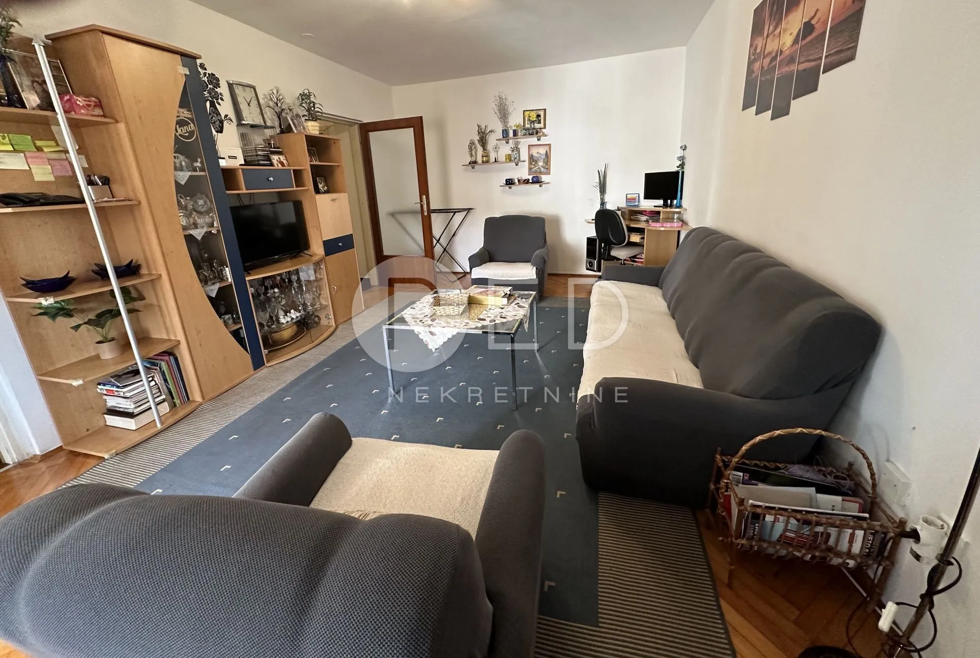 ODLIČAN STAN NA BILOM BRIGU - cover