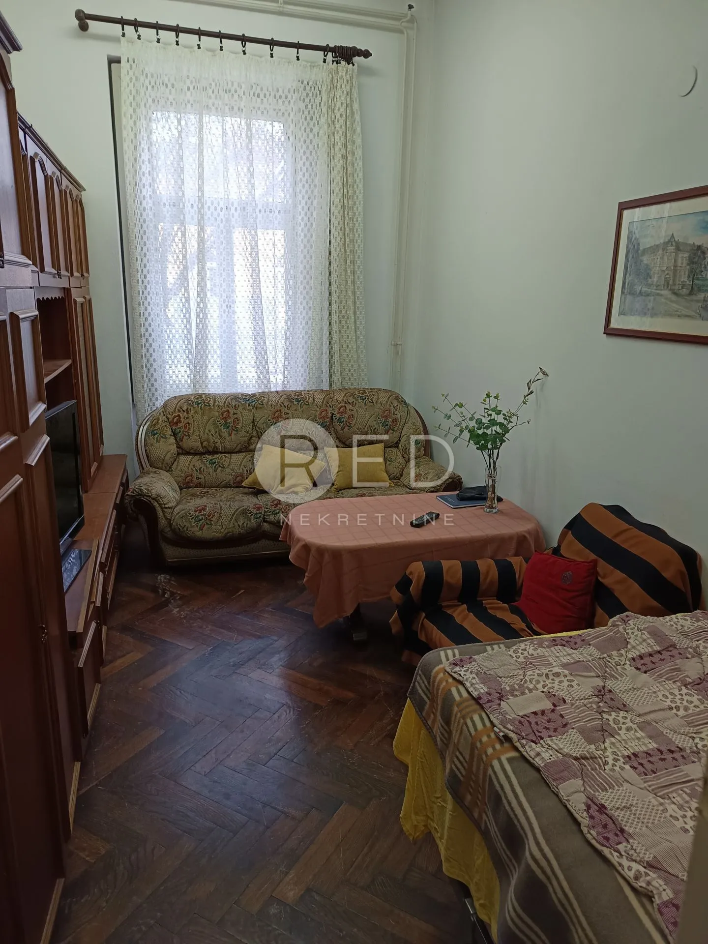 STAN NA TOP LOKACIJI U CENTRU OSIJEKA - cover