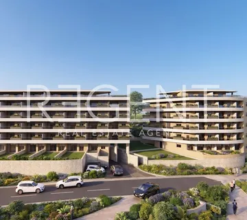 Split, Visoka - Dvosoban stan s terasom i vrtom u modernoj novogradnji