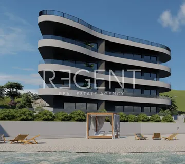 Trogir, Seget Donji - Dvosoban stan prvi red do mora 78m2 - Seget Donji, Seget
