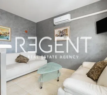 Split, Stobreč - Stan na izvrsnoj lokaciji za dugoročni najam, 150m2 - Stobreč, Split