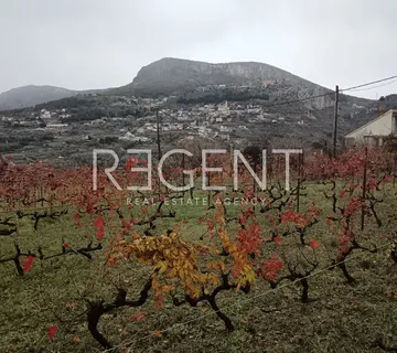 Split, Klis - građevinsko zemljište 1135 m2