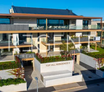 Istra, Novigrad - Četverosoban apartman u luksuznom stambenom kompleks