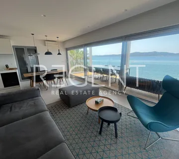 Zadar, Sukošan - Luksuzan penthouse prvi red do mora