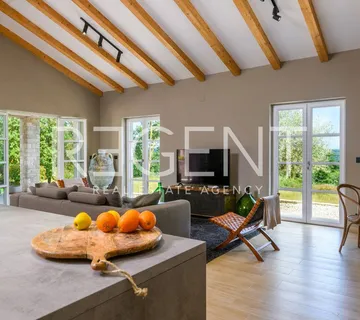 Istra, Kringa - Dizajnerska vila za dugoročni najam