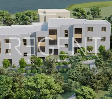 Čiovo, Slatine – Dvosoban stan s loggiom - Trogir