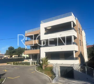 Zadar, Sukošan - Luksuzan trosoban stan 110 m2 novogradnja
