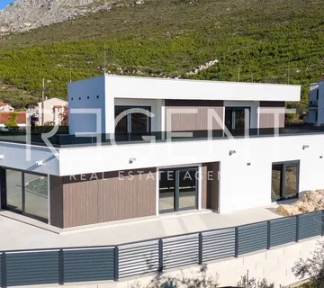 Split, Strožanac - Moderna vila s pogledom na more, bazenom i pomoćnim objektom 50 m2 - cover