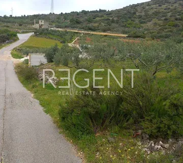 Trogir, Seget Donji – Građevinsko zemljište 941 m2 - Žedno, Trogir
