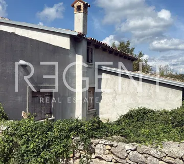 Svetvinčenat – Kuća za renovaciju - cover