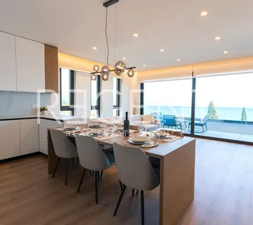 Opatija – Moderan trosoban stan s pogledom na more 128,52 m2 - cover