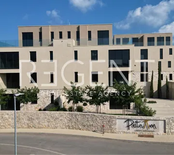 Istra, Savudrija, Crveni Vrh – Petram Resort Apartman u luksuznom kompleksu 100 m2 - cover