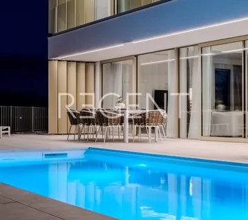 Brač, Sutivan - Predivna vila u blizini mora 274m2 - cover
