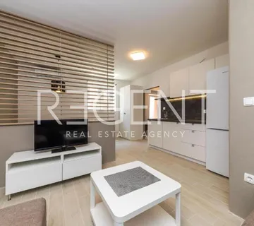 Makarska, Baška Voda - Apartmanska kuća s 18 smještajnih jedinica - cover