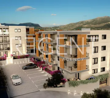 Split, Visoka - Dvosoban stan sa vrtom u prizemlju