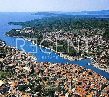 Hvar, Stari Grad- poljoprivredno zemljište s pogledom na more, 12 110m2