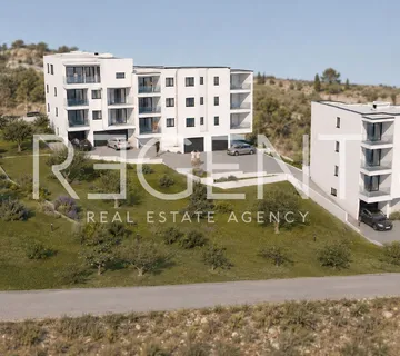 Stan 53 m², Makarska, širi centar - 1 SS, pogled na more