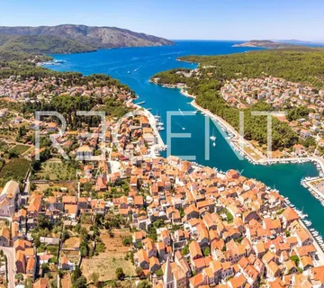Hvar, Stari Grad- poljoprivredno zemljište s pogledom na more, 14 962 m2
