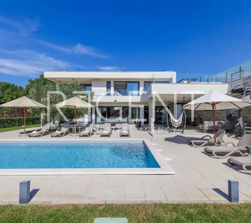 Istra, Novigrad - Atraktivna vila s bazenom 250 m2