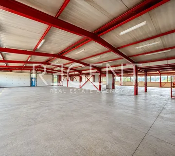 Hala 1.100 m² za najam, Zagreb, Buzin — uredski prostori, parking - Buzin, Zagreb