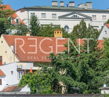 Zagreb, Gornji grad - Jedinstveni barokni dvorac na gornjem gradu - cover