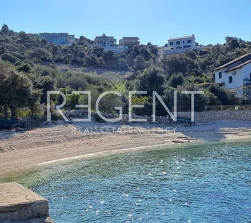 Šibenik, Kanica - Građevinsko zemljište na atraktivnoj lokaciji uz more 2277 m2 - Kanica, Rogoznica