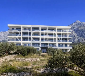 Makarska, Zelenka - dvosoban stan u novogradnji s balkonom