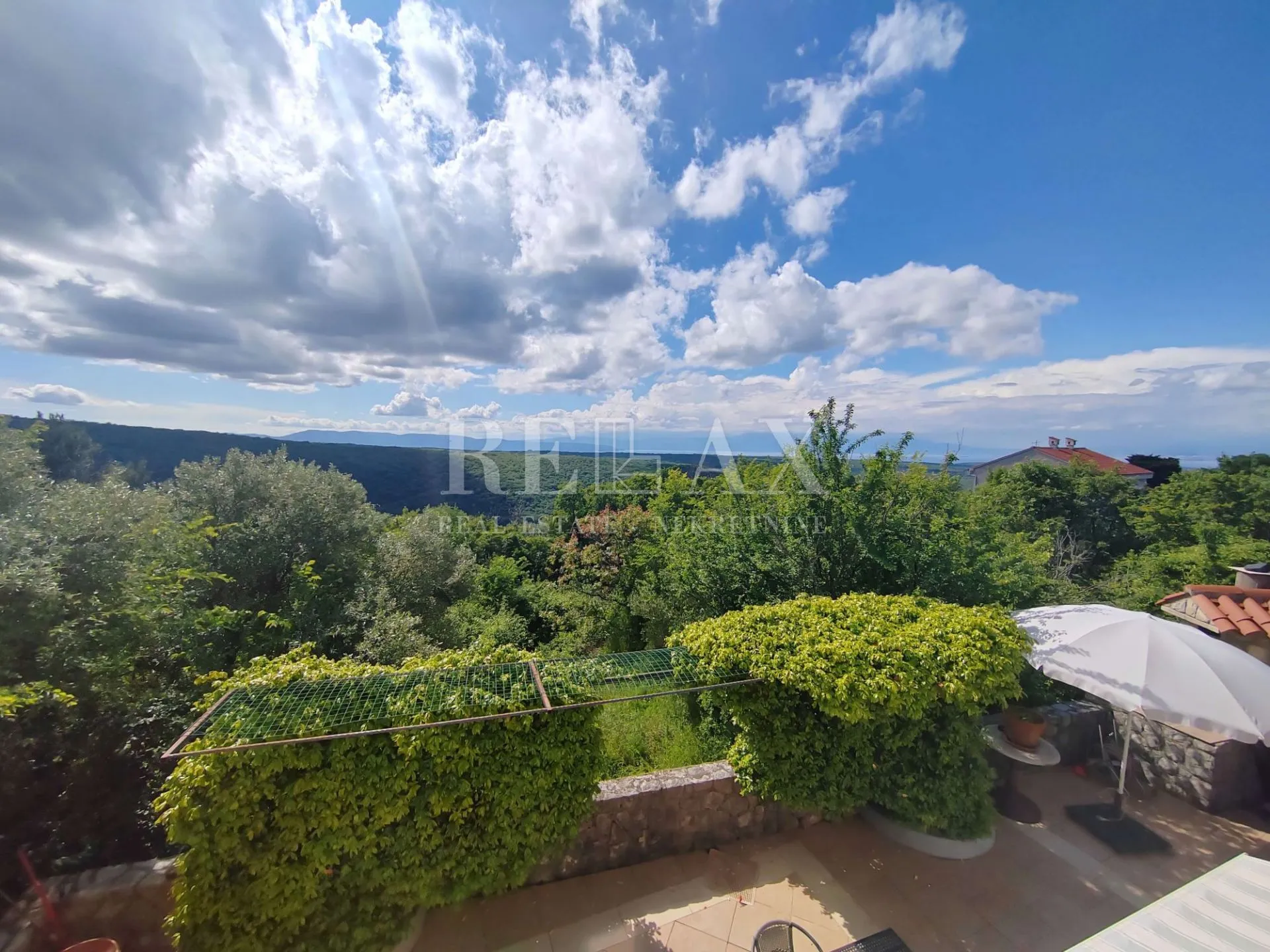 Otok Krk, Dobrinj - kuća u blizini Malinske - cover