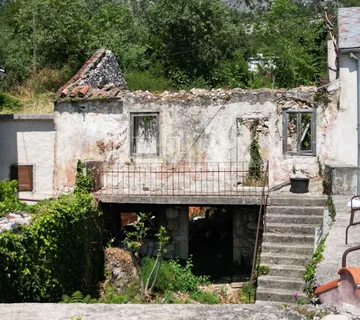 Bribir - starina u centru grada - cover