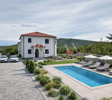 Otok Krk, Vrbnik - samostojeća kuća s velikom okućnicom - cover