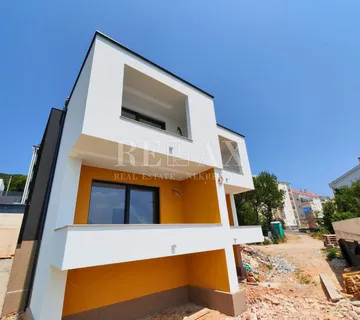 CRIKVENICA, DRAMALJ - Impozantna novogradnja sa divnim pogledom na more - cover