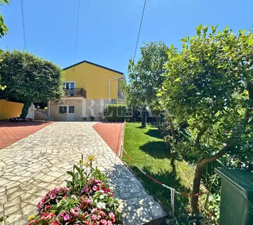 Selce - Kuća s okućnicom i pogledom na more - cover