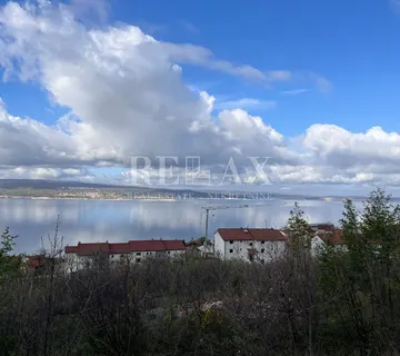 Crikvenica - zemljište sa građevinskom dozvolom