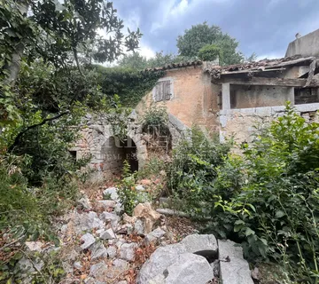 Crikvenica - SNIŽENO ! starina za kompletnu adaptaciju - cover