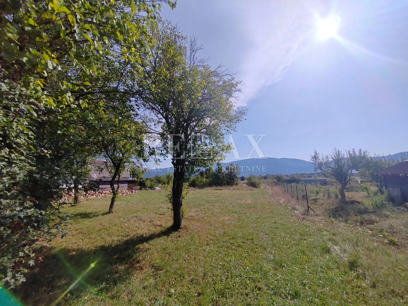 Otočac, Sinac - građevinsko i poljoprivredno zemljište - cover