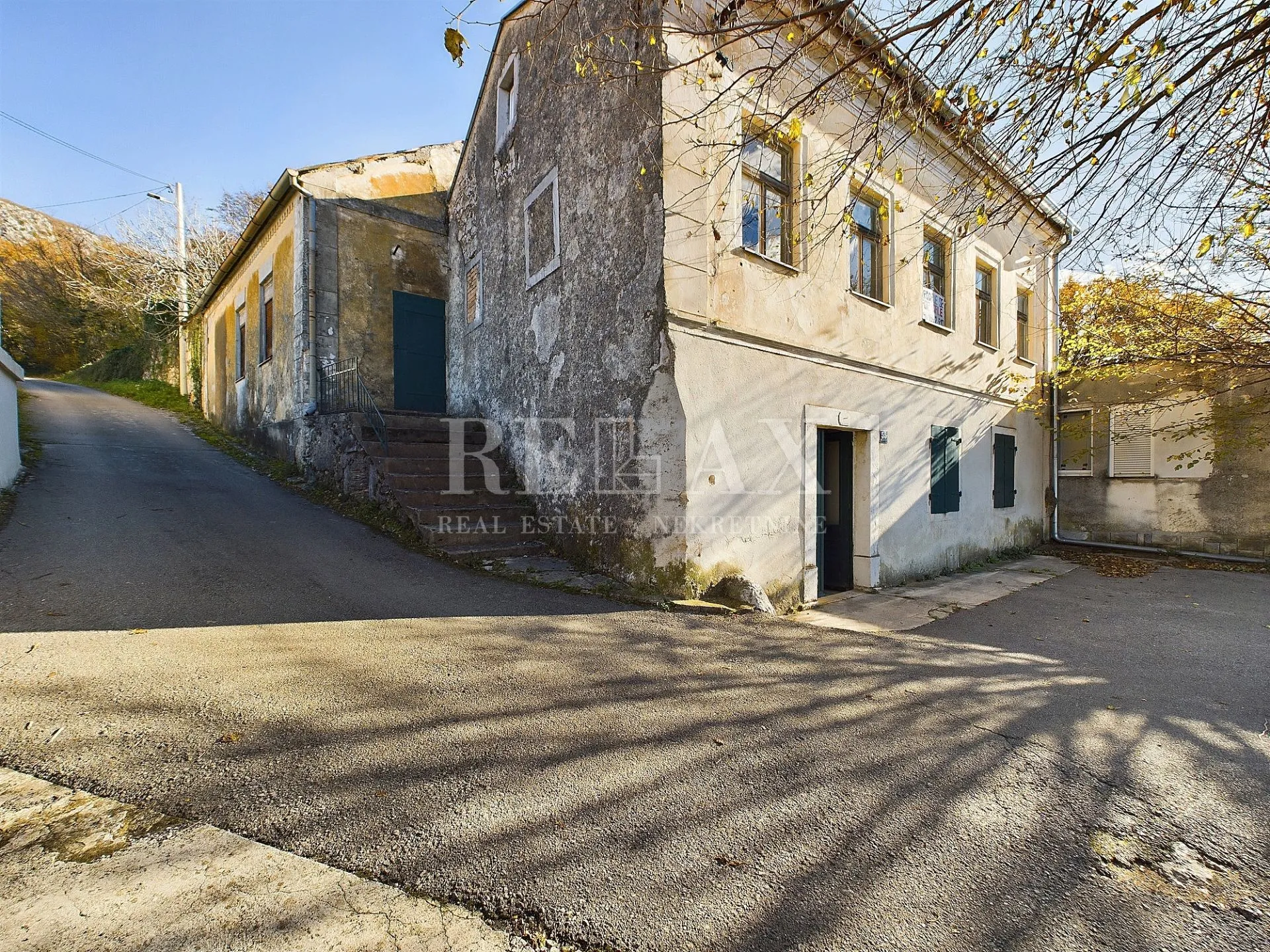 Grižane - kamena kuća za renovaciju - cover