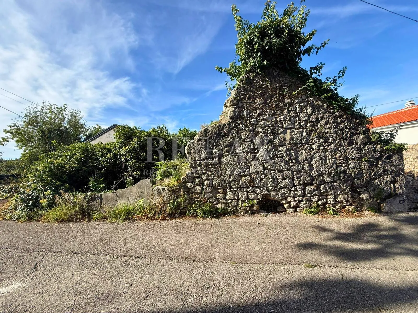 Bribir - Mirišće u blizini centra - cover