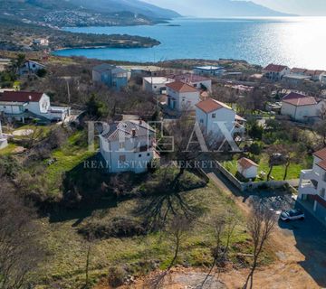 Novi Vinodolski, Povile - građevinsko zemljište, 750 m2 - cover