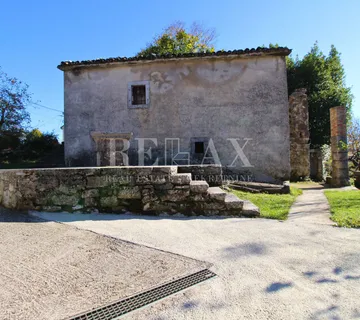 Kastav - kuća za adaptaciju blizu centra - cover