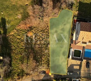 Bribir - građevinsko zemljište s odličnim pristupom - cover