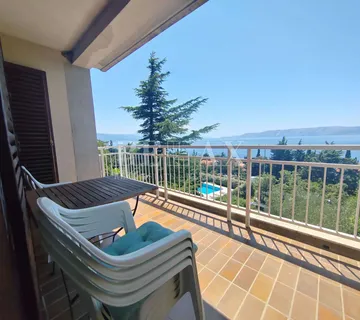 Novi Vinodolski - stan s pogledom na more - cover