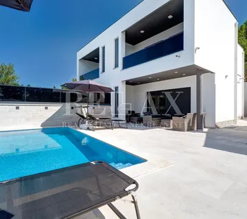 CRIKVENICA, DRAMALJ - Vila s bazenom, pogled na more - cover