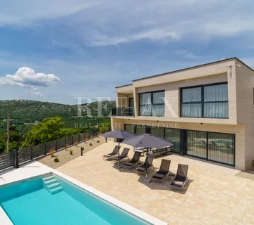 Bribir - novoizgrađena vila s pogledom na more - cover