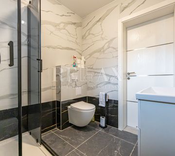 Crikvenica - stan s 2 spavaće sobe i parkingom - cover