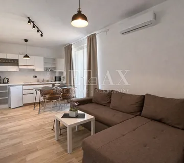 Crikvenica - kuća u novogradnji s 4 stana i pogledom na more - cover