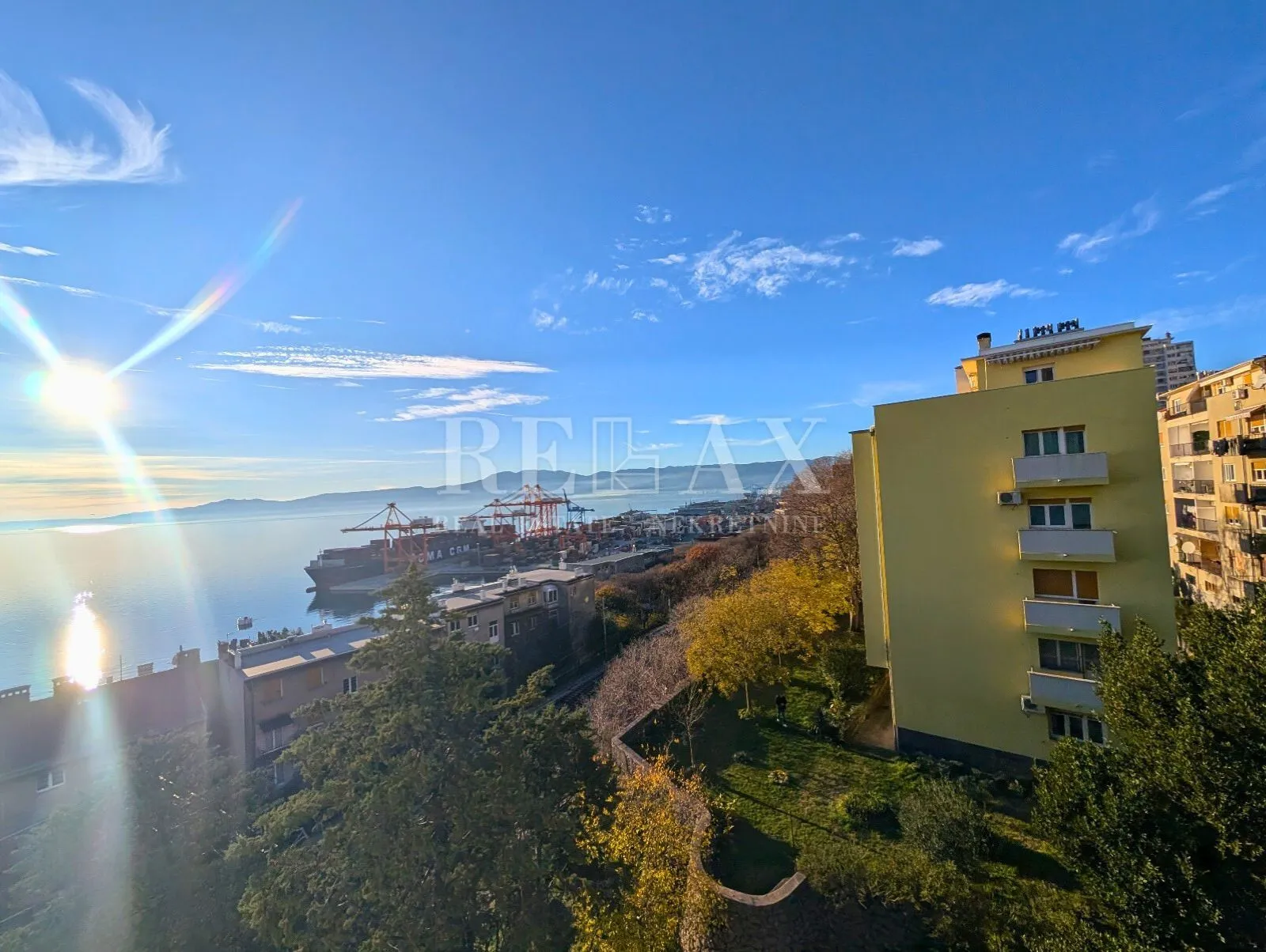 Rijeka, Vežica- stan s pogledom na more - cover